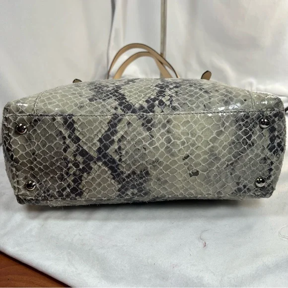 MICHAEL Michael Kors Jet Set Khaki/Gray Python Effect Leather Tote w/ DustbagNWT